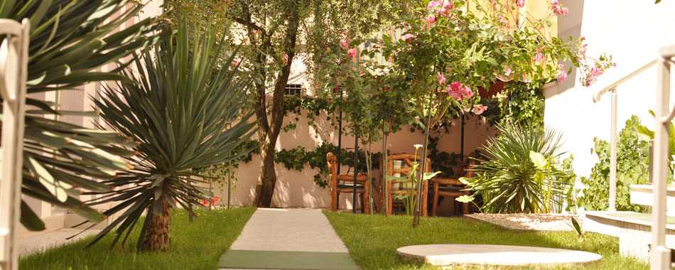 Theranda Hotel 16