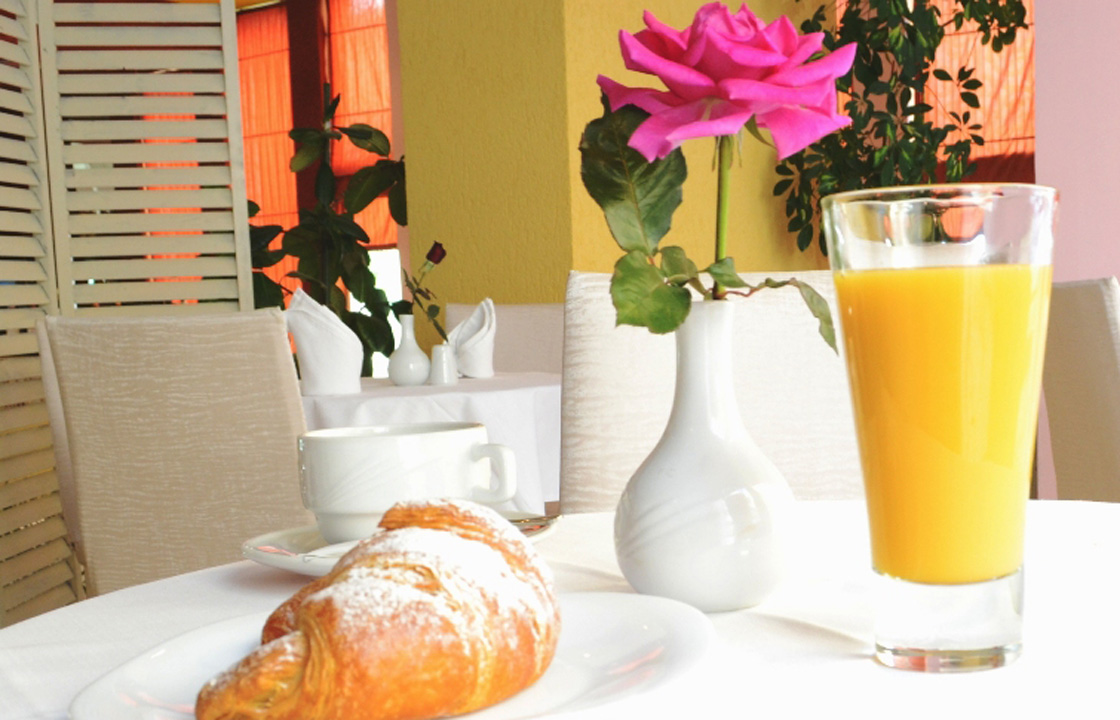 Theranda Hotel 5